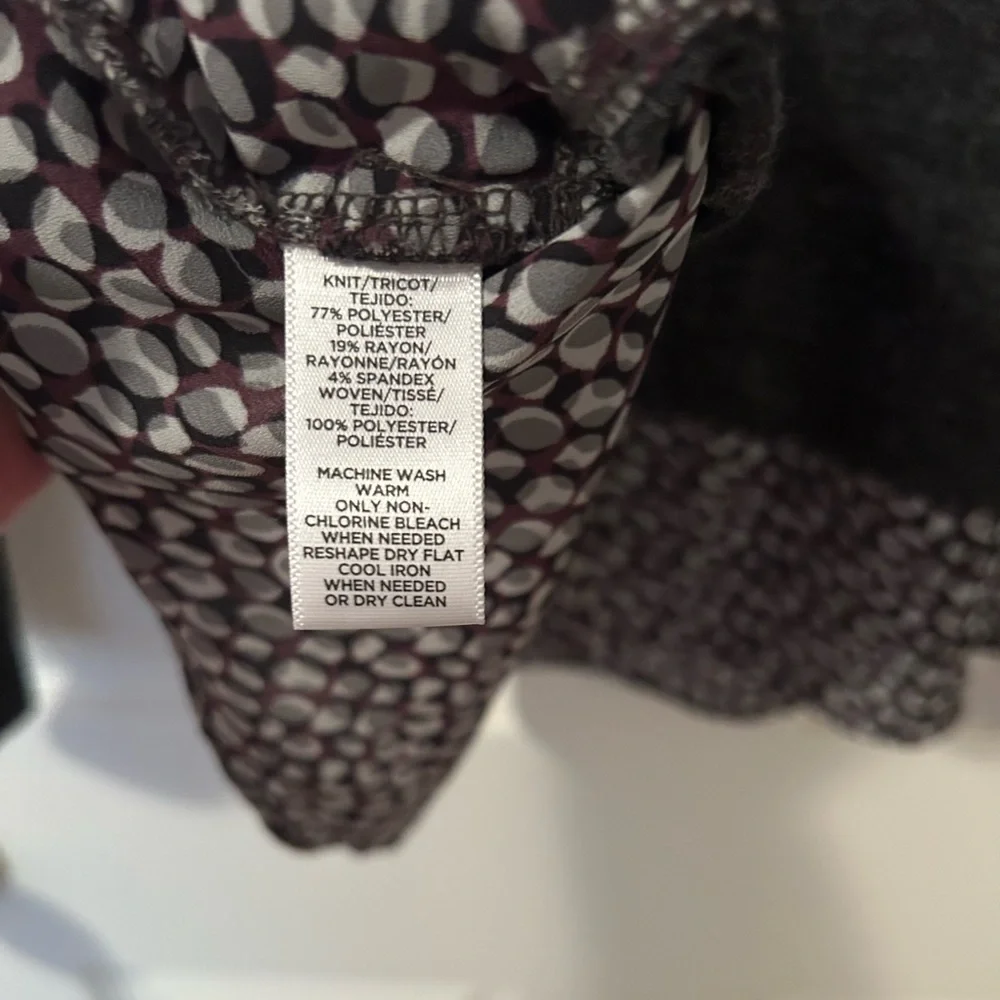 LOFT Sweater - Picture 11 of 13